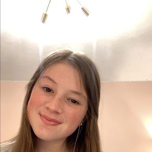 Meet your Posher, Anna-kate